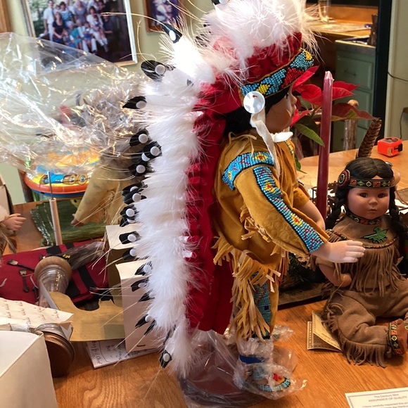 Danbury Mint Little Chief Standing Bear - Picture 6 of 9